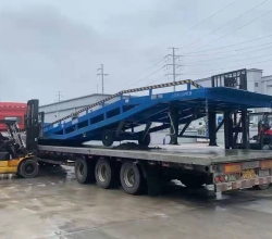 長(zhǎng)沙移動(dòng)式登車橋